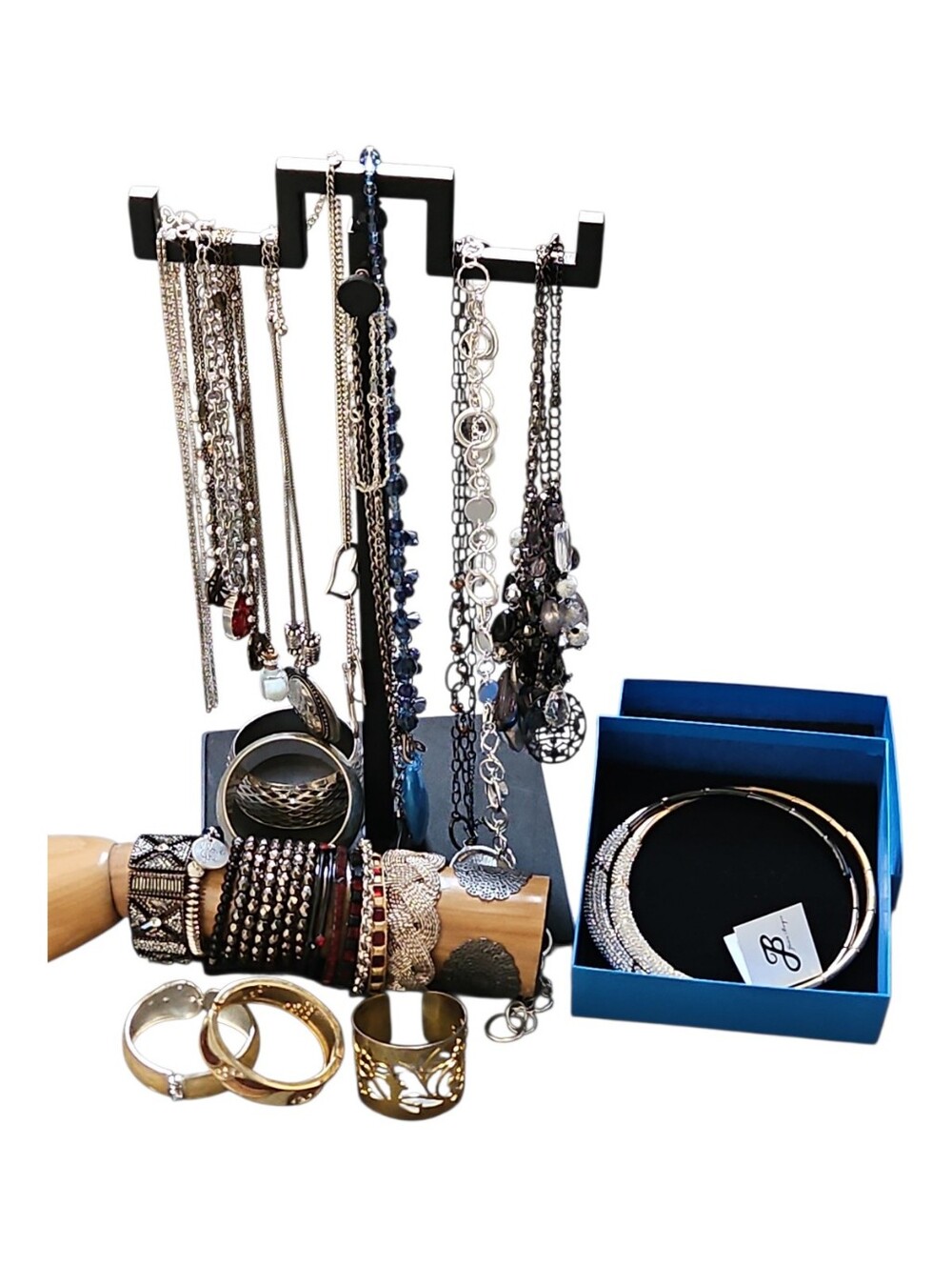 Costume Jewelry Halloween Necklaces, Chains, Bracelets, Cuffs, Beaded